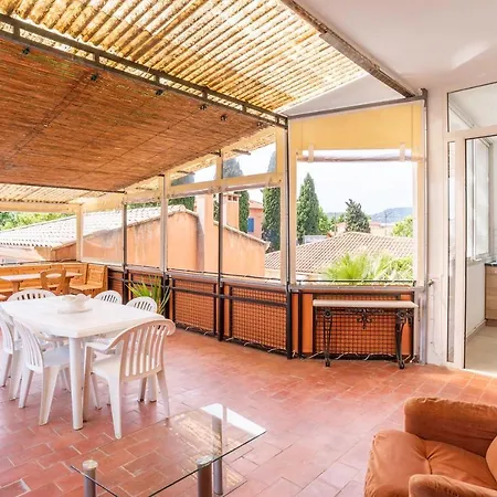 Spacious And Bright 85 M Near Downtown * Йер